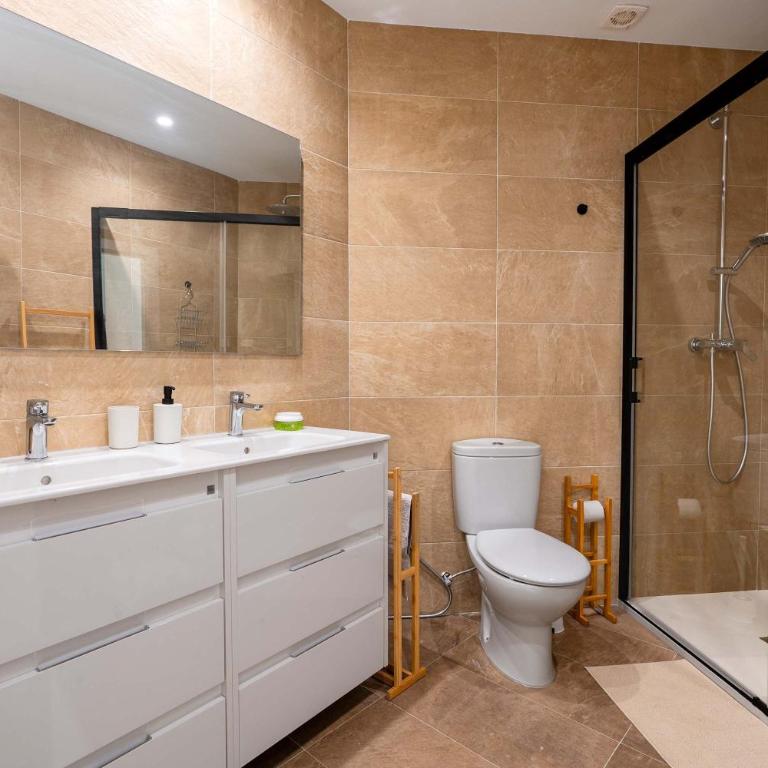 New Renovated - First Line Beach Apartment - Apartamento - 3