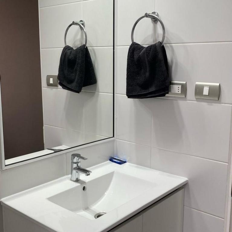 Departamento tres dormitorios - Three-Bedroom Apartment - 6