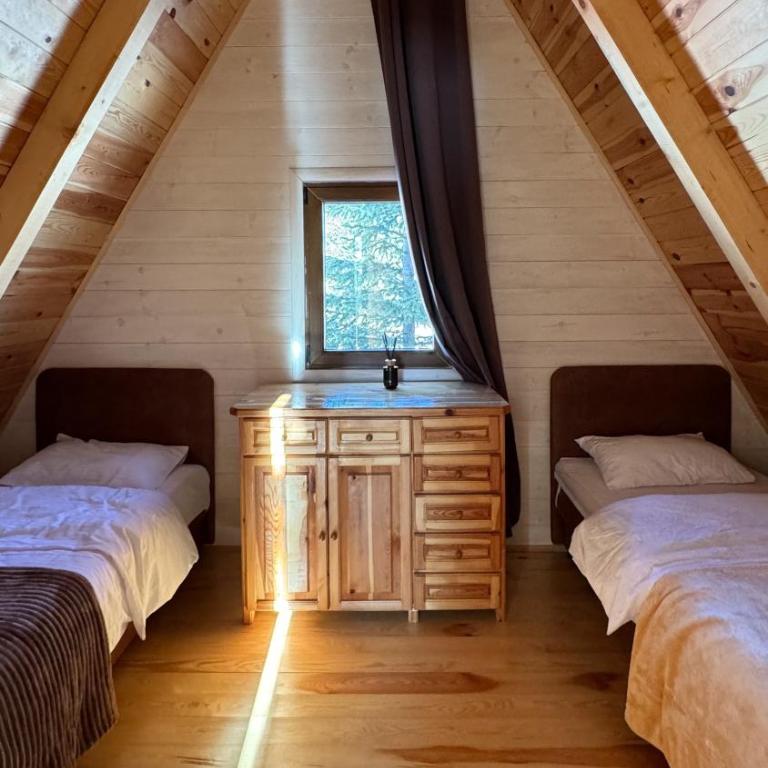 Wonderwood - cabin 1 - Two-Bedroom House - 19