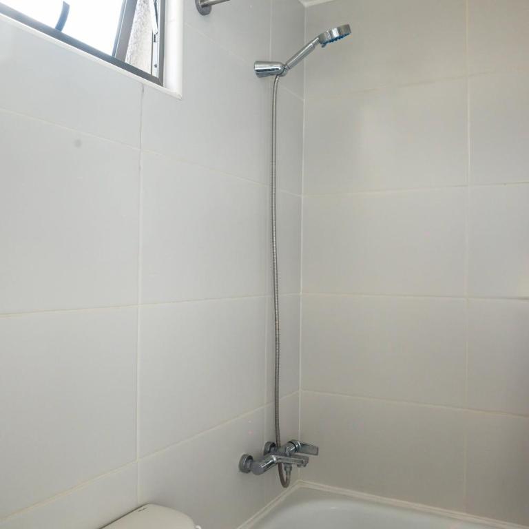 Uncover the Hidden Gem of Barrio Italia - Apartamento - 34