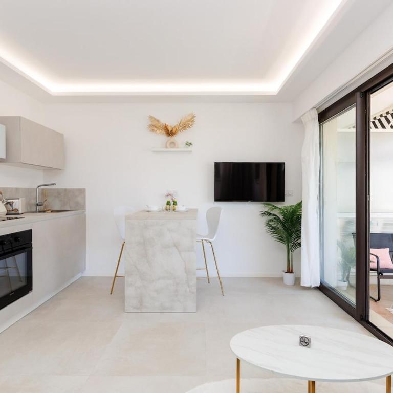 Elegant studio in Cap d'Antibes - Wifi - Clim et parking - Appartamento con 1 Camera da Letto - 5