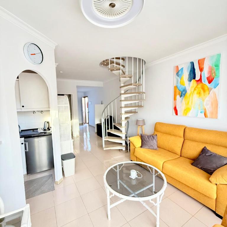 Sunny penthouse in Golf del Sur - Apartamento de 1 dormitorio con vistas a la piscina - 9