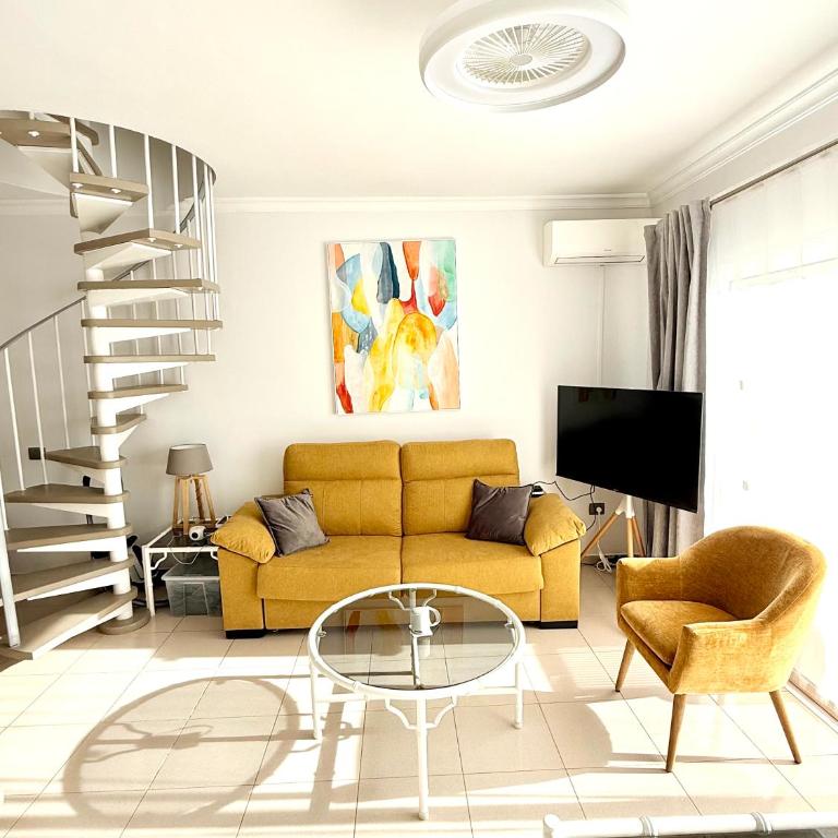Sunny penthouse in Golf del Sur - Apartamento de 1 dormitorio con vistas a la piscina - 8