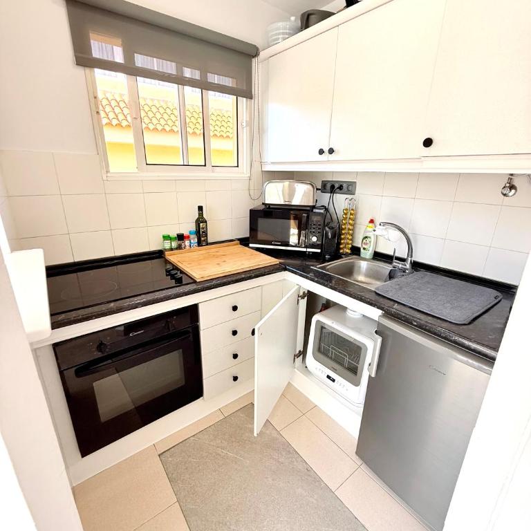 Sunny penthouse in Golf del Sur - Apartamento de 1 dormitorio con vistas a la piscina - 15