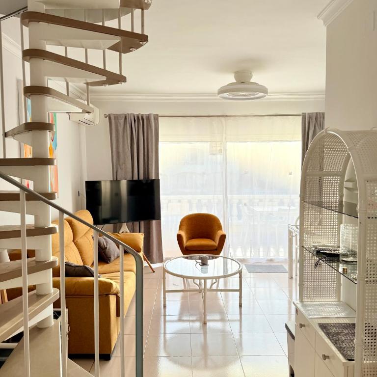 Sunny penthouse in Golf del Sur - Apartamento de 1 dormitorio con vistas a la piscina - 4