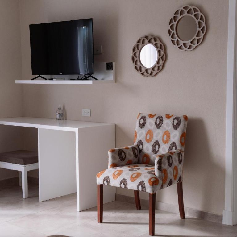Altos de Tandil Hotel Boutique & Spa - Habitación Triple Estándar - 7