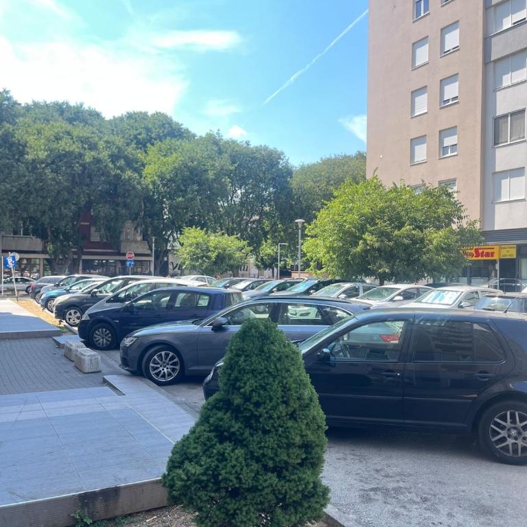 The Nexus Apartment Mostar - Two-Bedroom Apartment with Terrace - 9