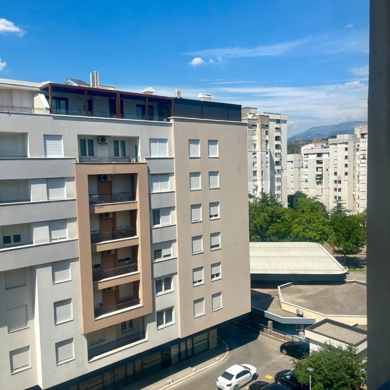 The Nexus Apartment Mostar - Two-Bedroom Apartment with Terrace - 5