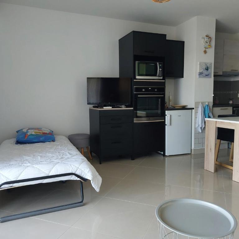 Grand Studio à 300m de la plage dans Résidence calme - une seule pièce - Appartement 1 Chambre - 6