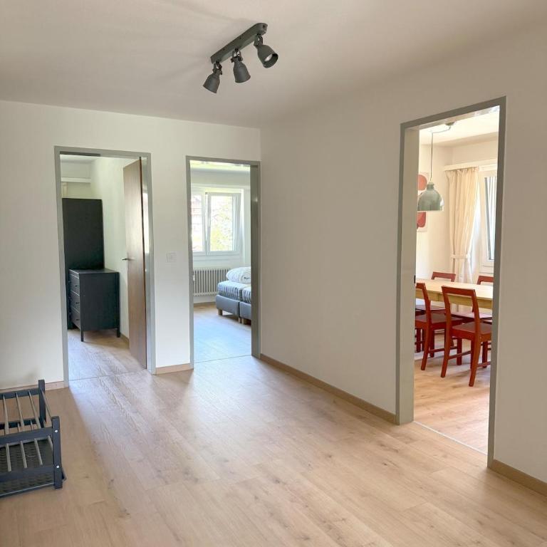Gorgeous Modern Mountain View Flat in Täsch with free parking - Apartment mit 2 Schlafzimmern und Bergblick - 15