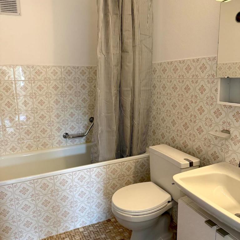 Gorgeous Modern Mountain View Flat in Täsch with free parking - Apartment mit 2 Schlafzimmern und Bergblick - 27