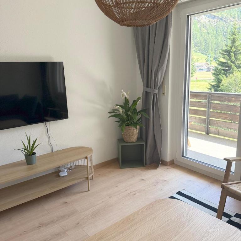 Gorgeous Modern Mountain View Flat in Täsch with free parking - Apartment mit 2 Schlafzimmern und Bergblick - 16