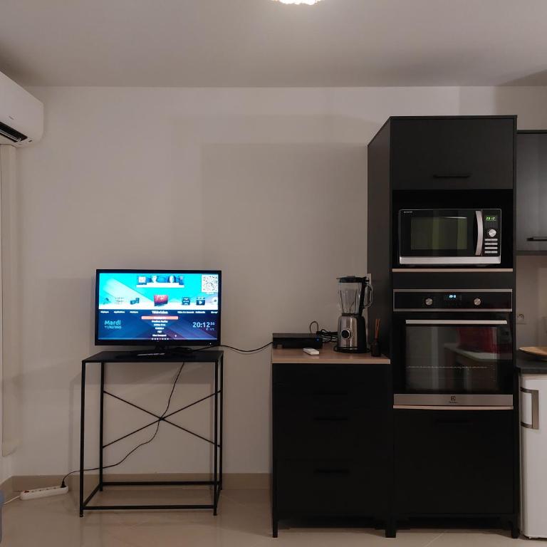 Grand Studio à 300m de la plage dans Résidence calme - une seule pièce - Appartement 1 Chambre - 2