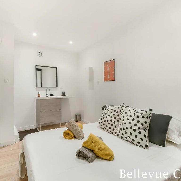 Les Bellevue Cité Trivalle "3 Apartments, 1 with Terrace & Private Parking, Aircon, WiFi, 500m from Cité, free public car park 200m" - Studio-Apartment - 4