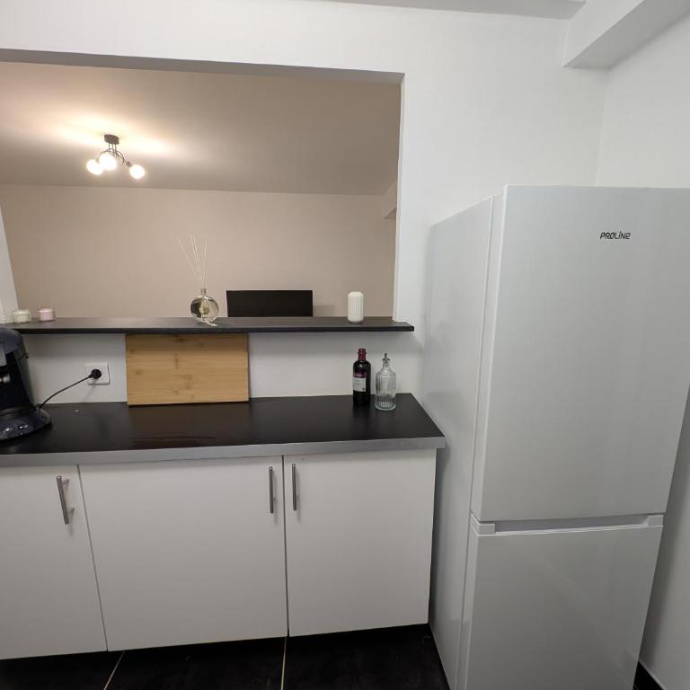 3 pièces proche gare - clim, accès plage à pied - Apartamento de 2 dormitorios - 8
