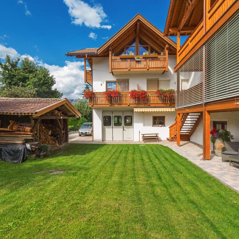 Kienasthof - Apartment with Balcony - 1