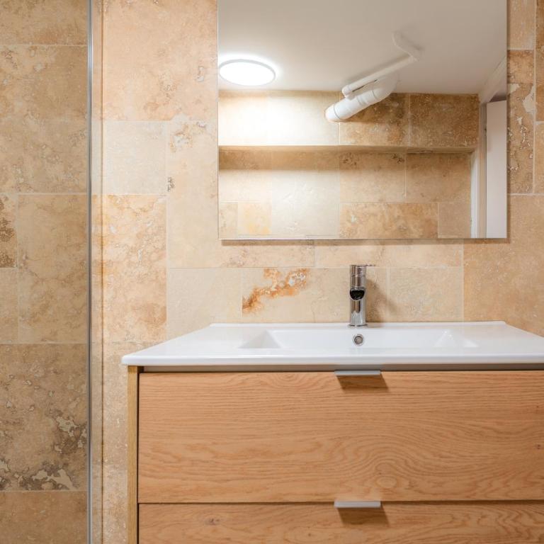 Ambiance sudiste , piscine, boule, farniente AG - Apartment mit 1 Schlafzimmer - 17
