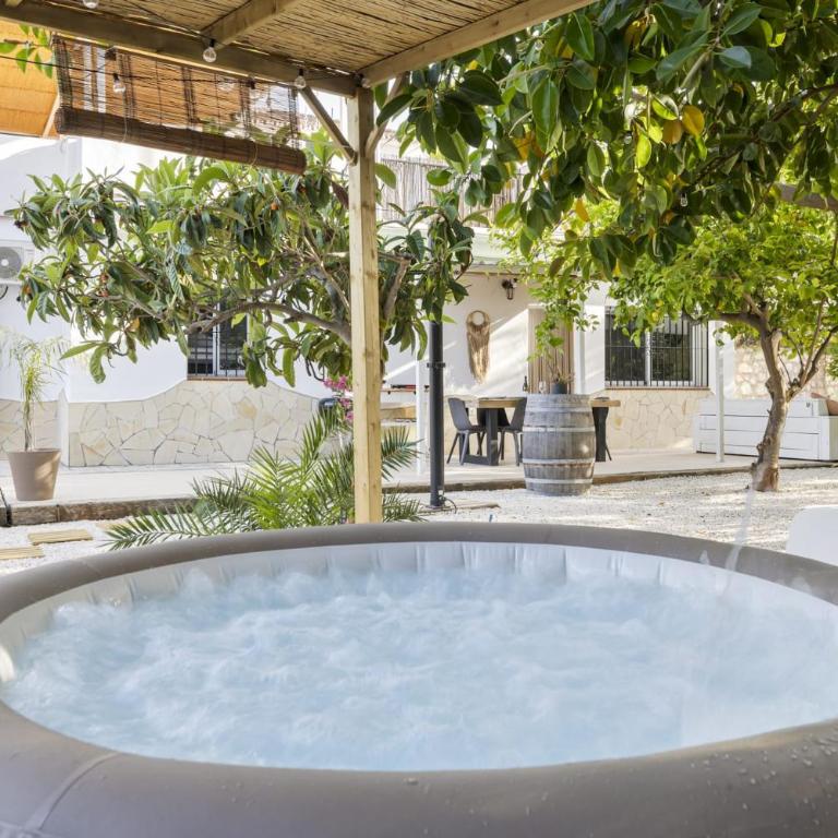 Casa Pitaya - met jacuzzi & tuin nabij Málaga & strand - Three-Bedroom Apartment - 6