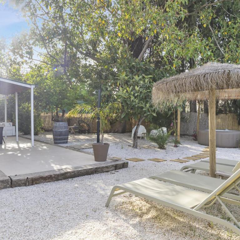 Casa Pitaya - met jacuzzi & tuin nabij Málaga & strand - Three-Bedroom Apartment - 5
