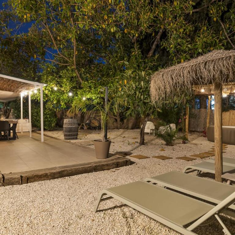 Casa Pitaya - met jacuzzi & tuin nabij Málaga & strand - Three-Bedroom Apartment - 21