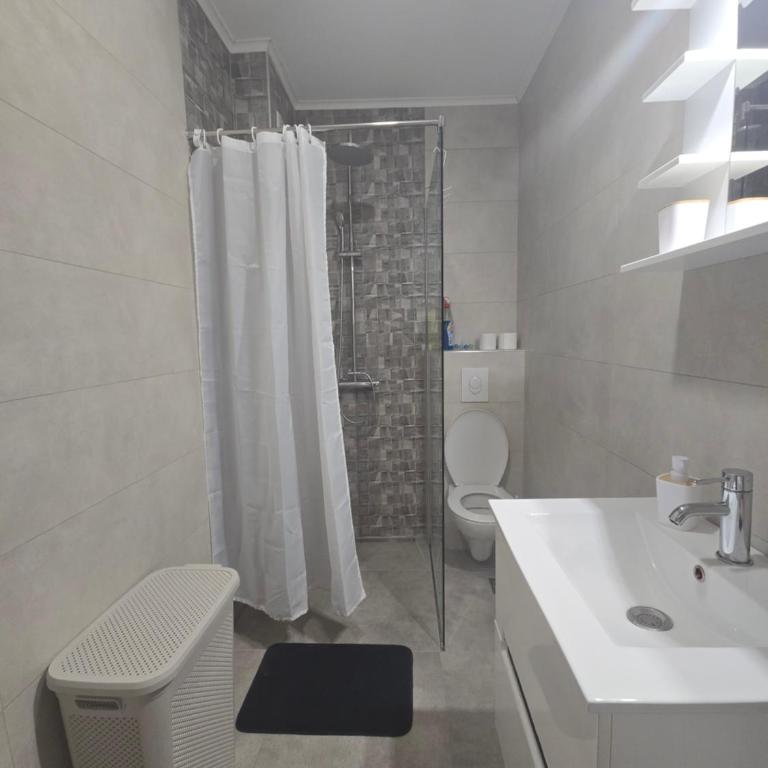 Apartman Una - Apartman s 1 Spavaćom Sobom i Balkonom - 11