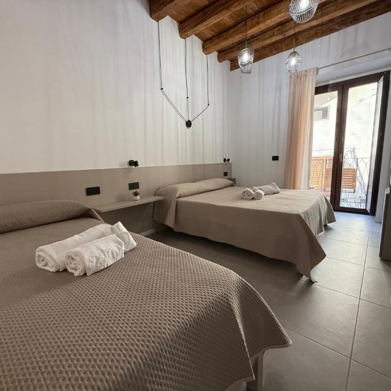 Aria Suites Cefalù - Camera Tripla Deluxe - 4