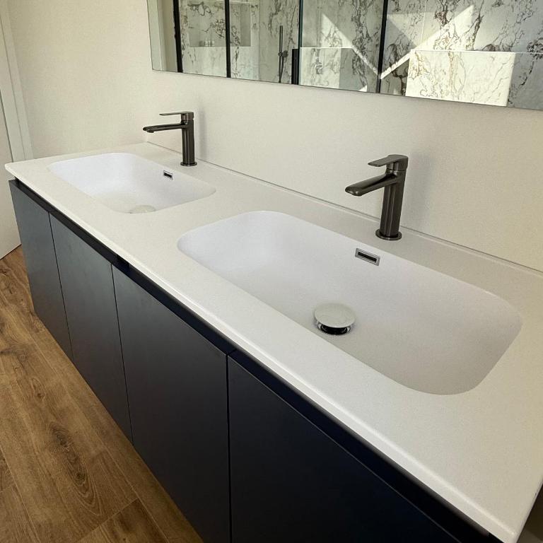 Mira Lago Loft - Two-Bedroom Apartment - 14