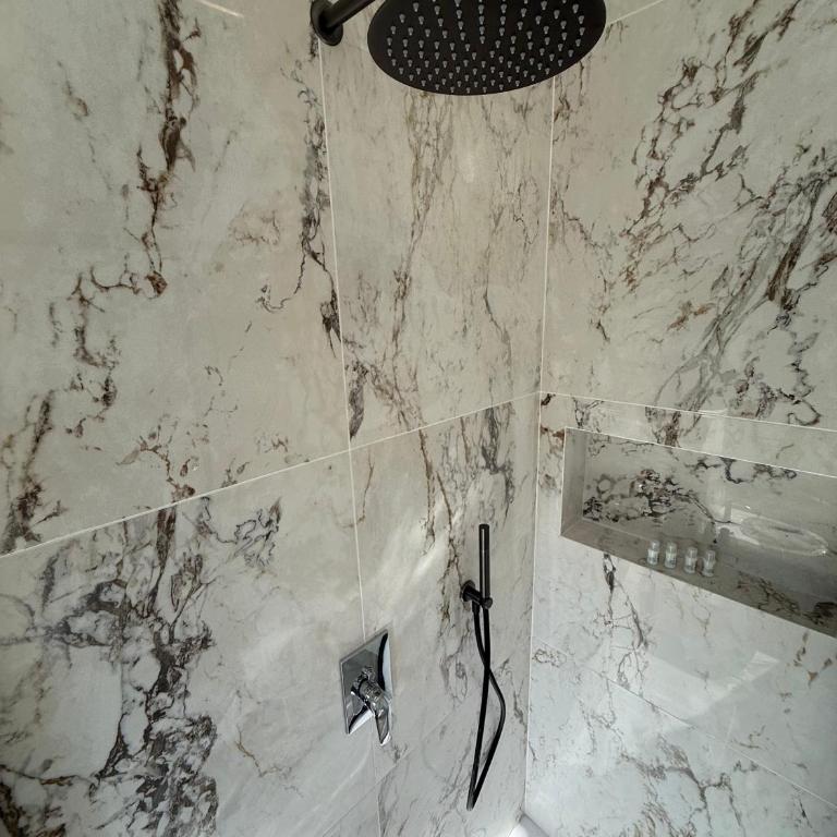 Mira Lago Loft - Two-Bedroom Apartment - 30
