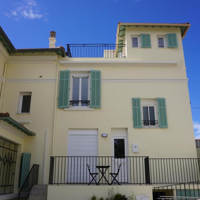Proche gare, 5min Plage du Midi, T3, 6 personnes By Palmazur Vacances - Apartment mit 2 Schlafzimmern - 2