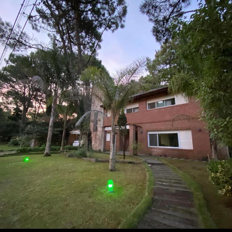 La Esther del Este - Four-Bedroom House - 2