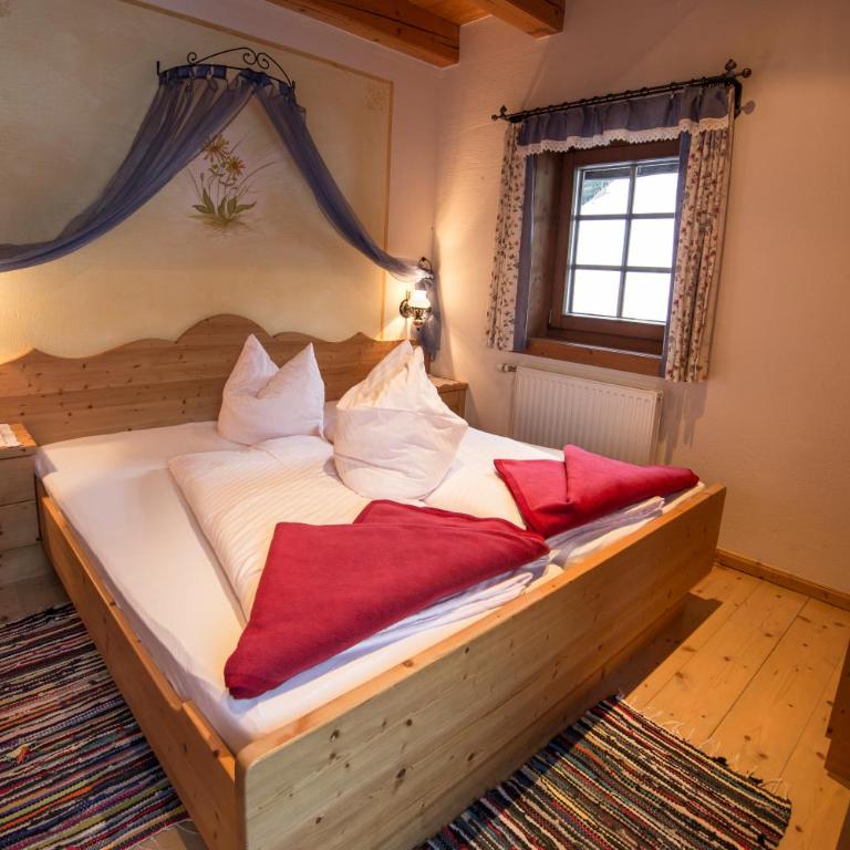 Familienwanderhof Eggeler - Doppelzimmer mit Balkon - 2