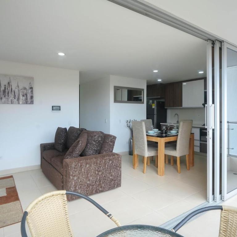 Luxury air conditioning near laureles - Apartamento de 3 dormitorios - 7