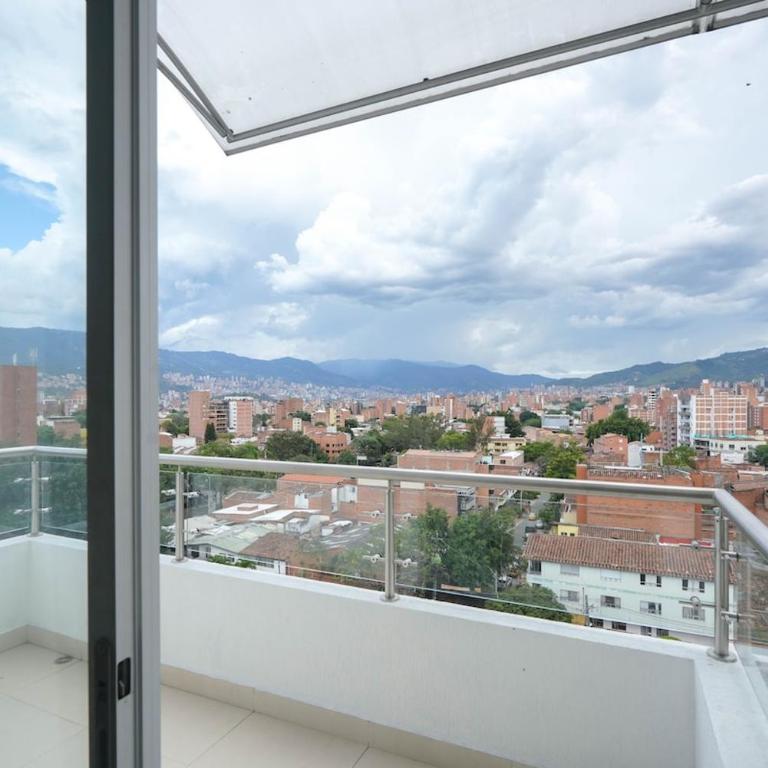 Luxury air conditioning near laureles - Apartamento de 3 dormitorios - 35