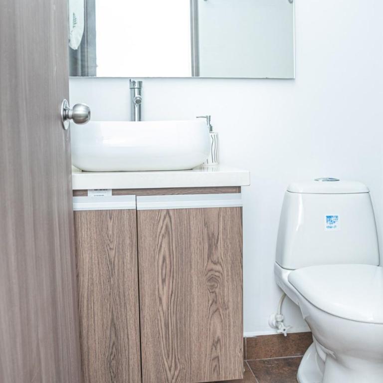 Ginebra central laureles estadio - Three-Bedroom Apartment - 10