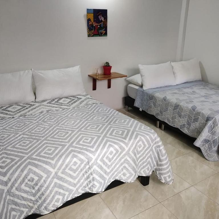 casa blanca - Four-Bedroom House - 2