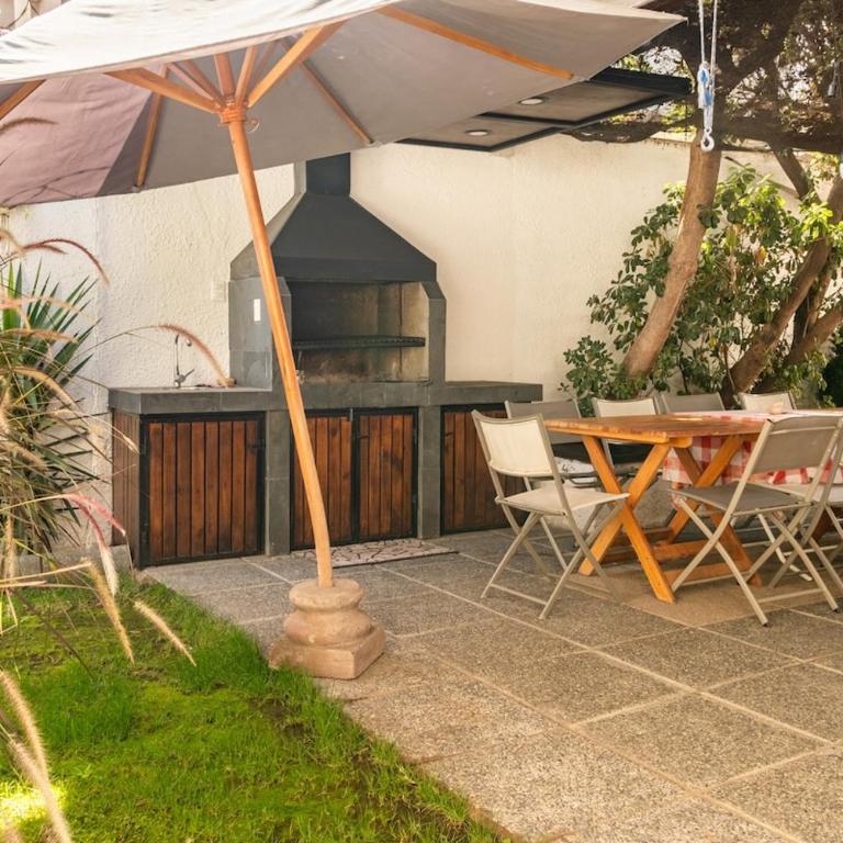 Beautiful house in Ñuñoa - Three-Bedroom Home - 2