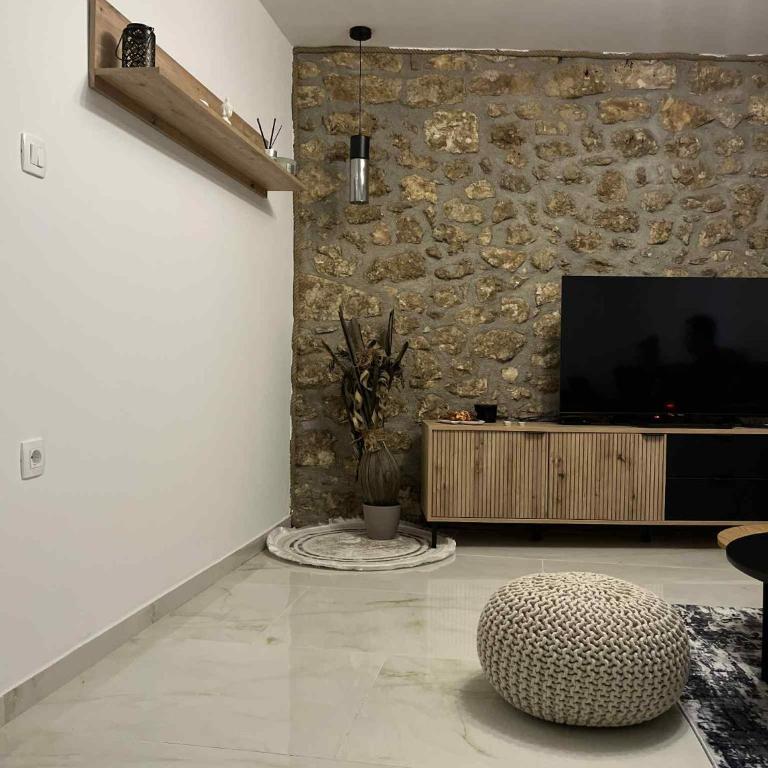 Historic Old Town Apartment Mona Best Location Mostar - One-Bedroom Apartment - 7