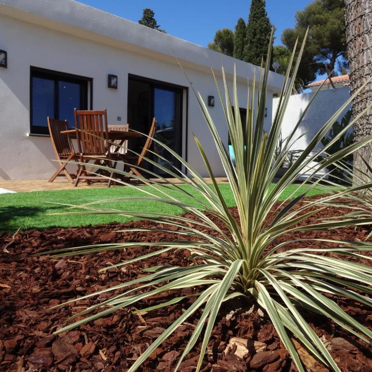 La VILLA SANARY Coeur de Portissol - Parking privé- Prise recharge voiture - Villa 2 Chambres - 1
