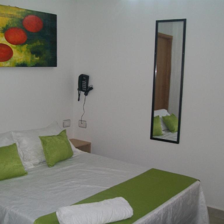 Hotel Calarca Plus - Habitación Doble - 35