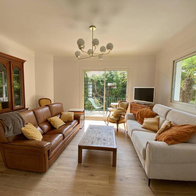 Maison de ville rénovée à Cambo-les-Bains avec balcon-terrasse - FR-1-495-154 - Maison de Vacances - 5