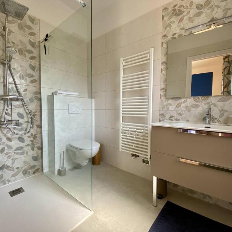 Maison de ville rénovée à Cambo-les-Bains avec balcon-terrasse - FR-1-495-154 - Maison de Vacances - 12