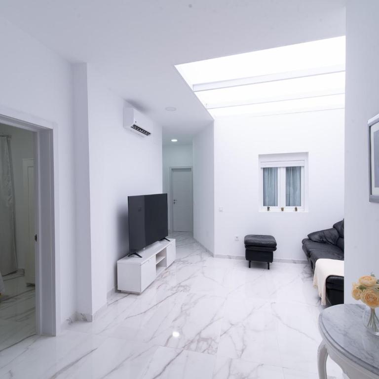 Home in Las Palmas near Las Canteras Beach - Casa Vacacional de 3 dormitorios - 1