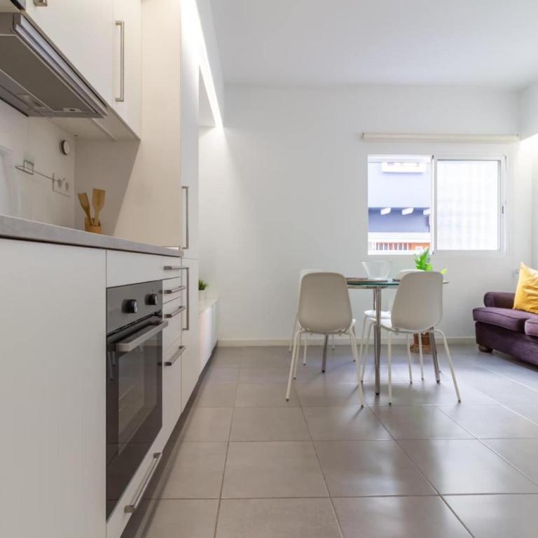 Apartment by Playa de Las Canteras Beach - Casa de vacaciones de 1 dormitorio - 10