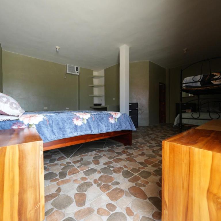 HostaSuites Mijinn - Habitación Doble con balcón - 1