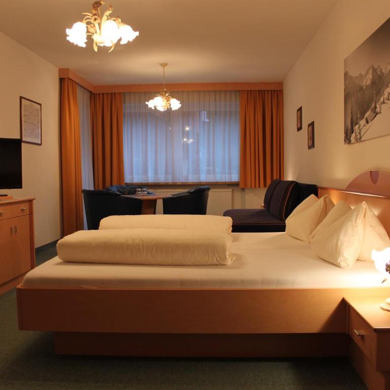 Haus Roman Falch - Dreibettzimmer - 5