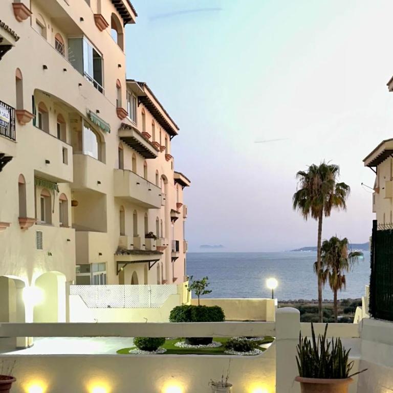 The pearl of Pinacho - Beach front & swimming pool - Apartamento de 1 dormitorio - 27