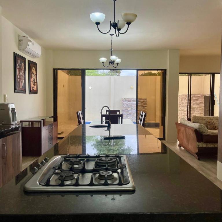 Casa con Piscina, Playa Privada, WIFI y Aire Acondicionado - Villa - 9