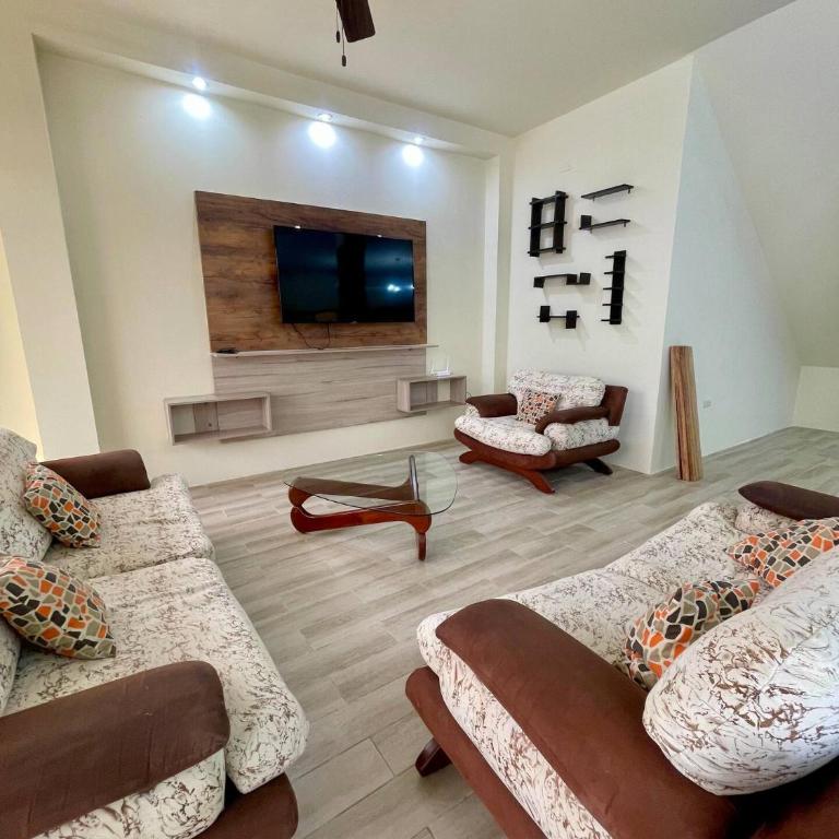 Casa con Piscina, Playa Privada, WIFI y Aire Acondicionado - Villa - 12