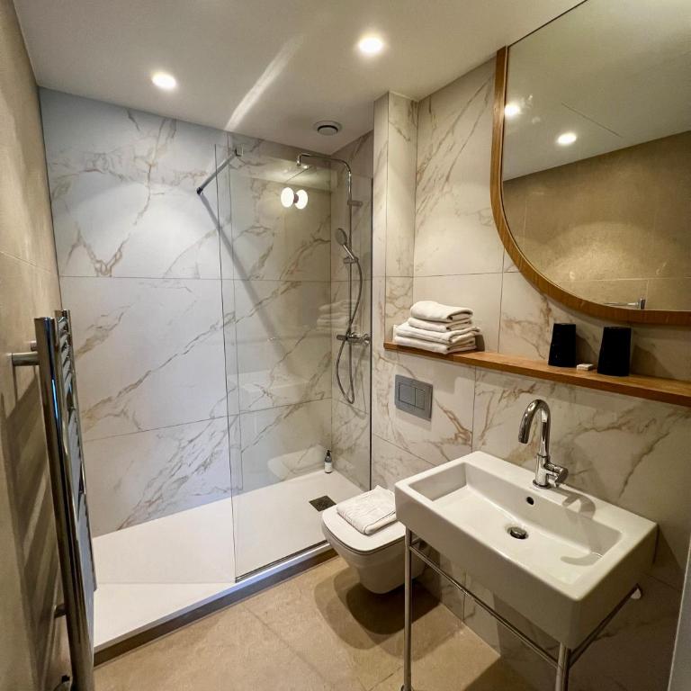 Amiral-Fondary - Superior Double Room - accessible by stairs only - 1
