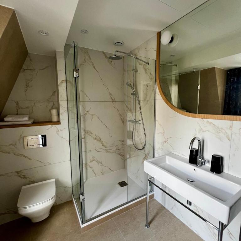 Amiral-Fondary - Superior Double Room - accessible by stairs only - 4